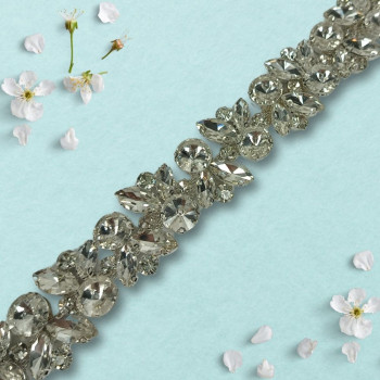Metalna traka sa cirkonima / Crystal / Srebrna osnova / 30 mm