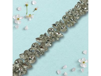 Metalna traka sa cirkonima / Crystal / Srebrna osnova / 30 mm
