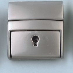 Metalna bravica za torbe