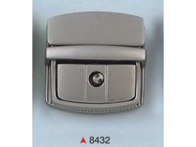 Metalna bravica za torbe 44 mm 8432