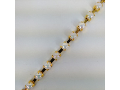 Sedef cirkoni na zlatnoj metalnoj traci / 6x6 mm 