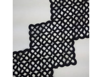 Čipka 18 cm / Crna