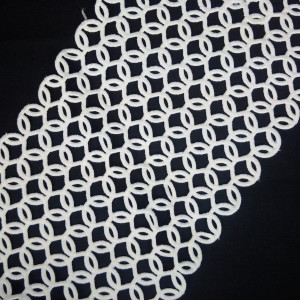 Čipka 18 cm / Bela