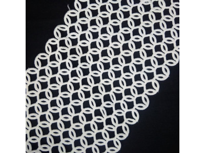 Čipka 18 cm / Bela