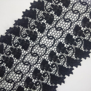 Čipka 18 cm / Crna