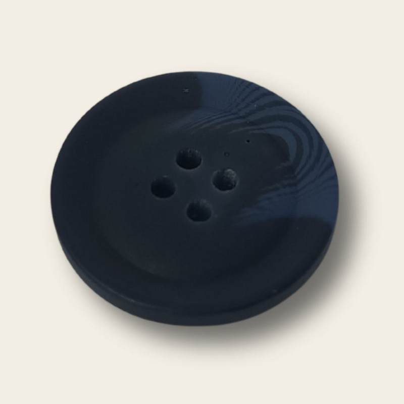 Plastično dugme / 24" / 40"
