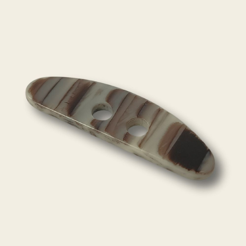 Plastično dugme / 42 mm