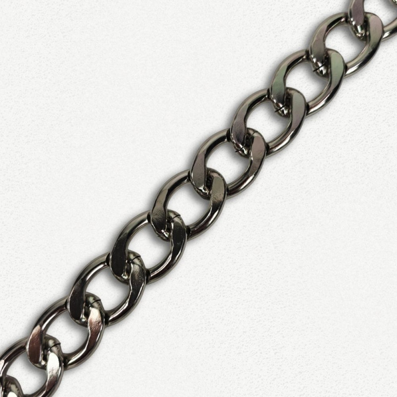 Lanac 27 x 20 x 4 mm / Srebrna Lanac 27 x 20 x 4 mm / Srebrna