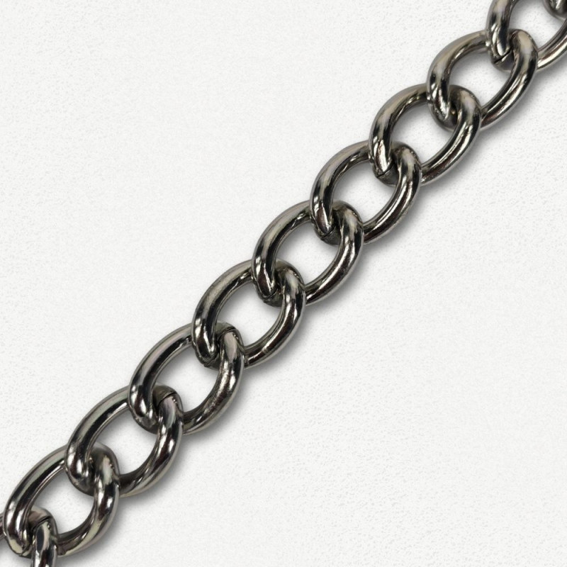 Lanac 29 x 20 x 5 mm / Srebrna Lanac 29 x 20 x 5 mm / Srebrna