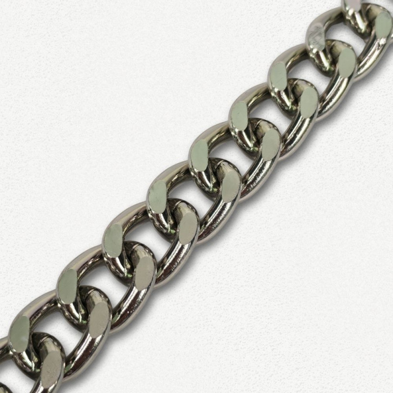 Lanac 13 x 10 x 3 mm / Srebrna