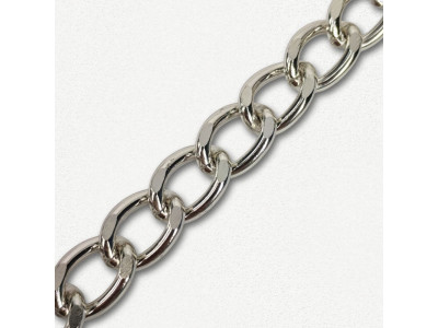 Lanac 15 x 10 x 2 mm / Srebrna