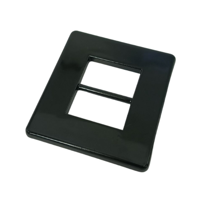 PREMIUM Plasticna snala 30 mm